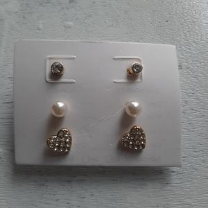 3 Sets of Stud Earrings